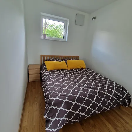 Comfy Plaza 65m2 Ground Floor No Stairs With Separate Bedroom Living Full Kitchen And Study Furnished Terrace Parking At The Door Fiber Internet Sleeps 4 *